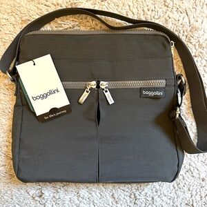 Baggallini Comrade Crossbody Gray NWT